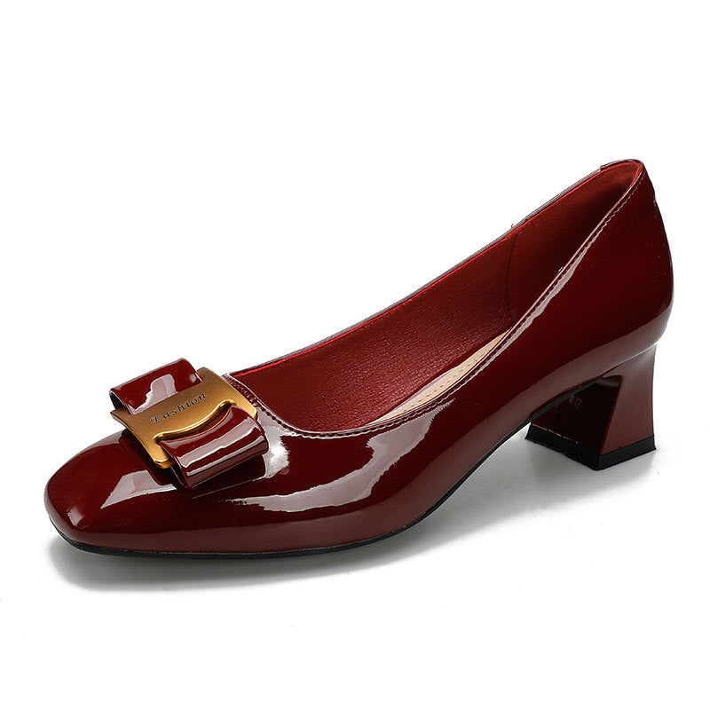 Damen elegante Pumps mit geschmackvollem Schmuckdetail EB