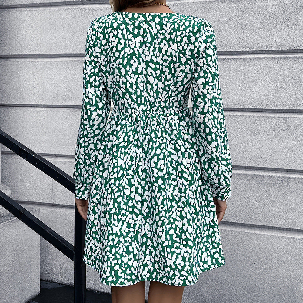 Damen Wickelkleid mit hohem V-Ausschnitt und tailliertem Gürtel EB