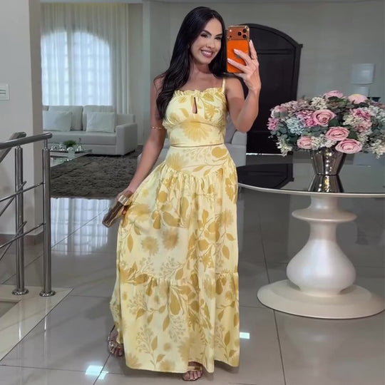 Damen Maxikleid mit floralem Design und luftiger Silhouette EB
