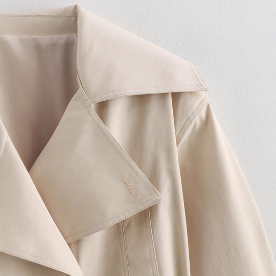 Damen kurze Trenchjacke mit eleganter Taillierung und praktischen Taschen EB