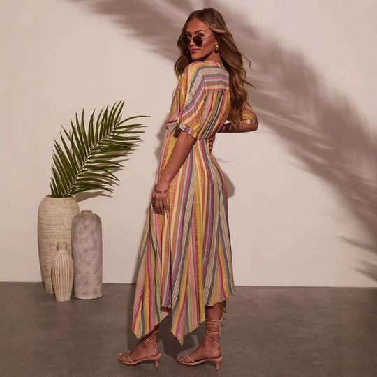 Damen Maxikleid mit tiefem V-Ausschnitt und schwingendem Rock EB