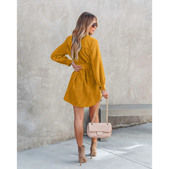 Damen Hemdblusenkleid mit komfortablem Schnitt und praktischen Knöpfen EB