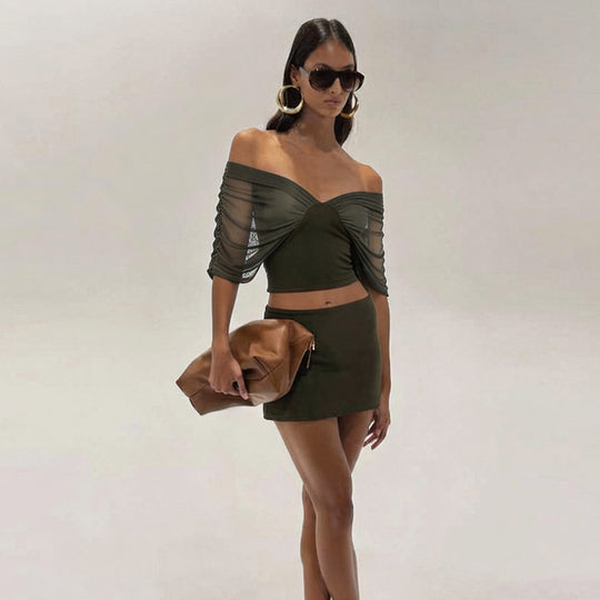 Damen Set mit off-shoulder Oberteil und figurbetontem Rock EB