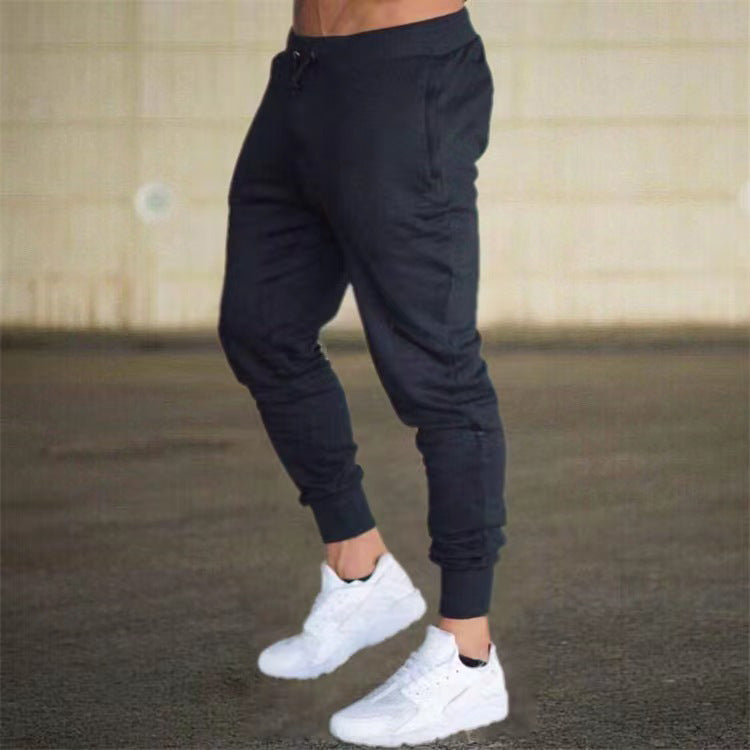 Herren bequeme Jogginghose mit modernem Schnitt und elastischem Bund EB