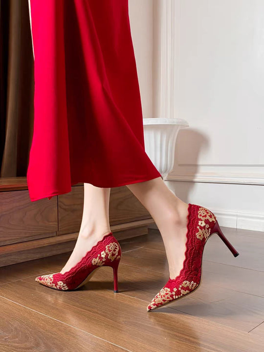 Damen elegante High Heels mit floralem Spitzenbesatz EB