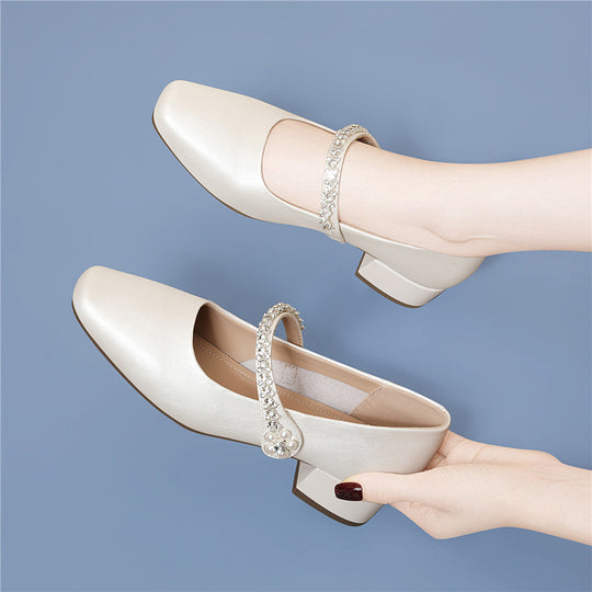Damen elegante Pumps mit modischem Riemen und Schmuckdetails EB