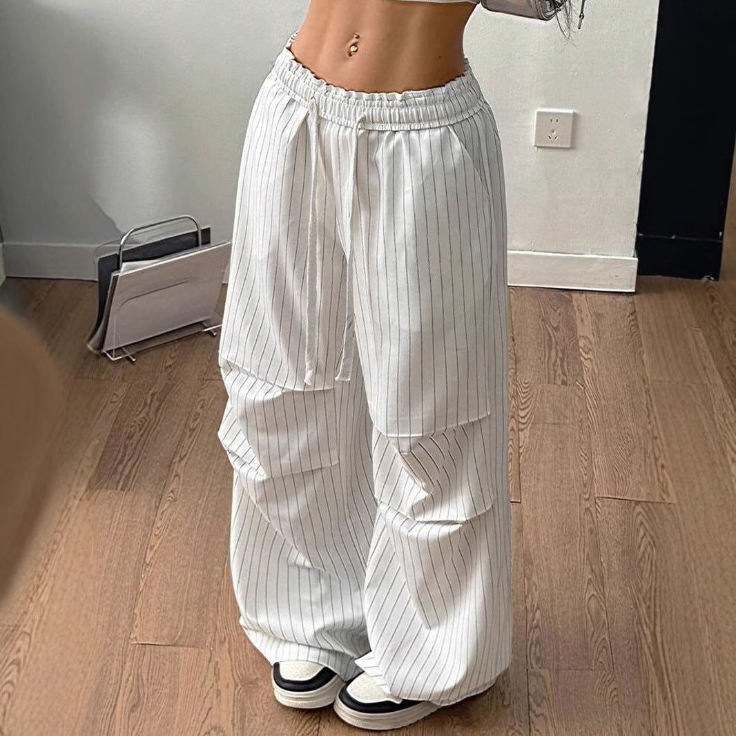 Damen Relaxed Fit Sporthose mit seitlichen Taschen EB