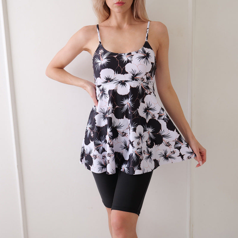 Damen Tankini-Set mit floralem Design und sportlichen Shorts EB