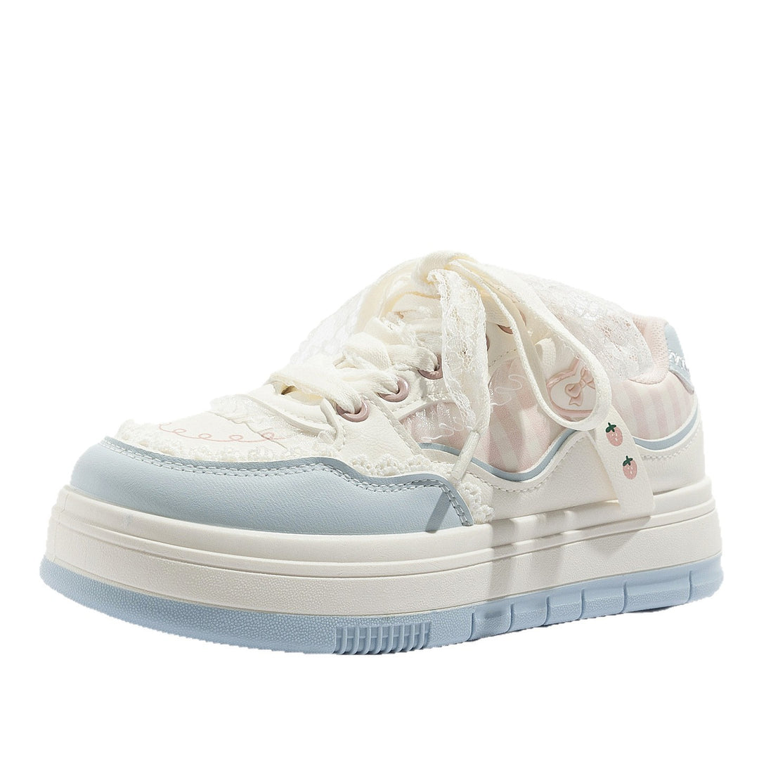 Damen Sneaker mit verspieltem Design und romantischen Spitzenakzenten EB
