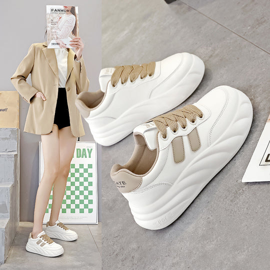 Damen Komfortable Plateau Sneakers mit modernem Design und atmungsaktiver Sohle EB