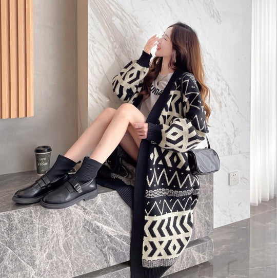 Damen Strickcardigan mit geometrischem Muster und knöpfbarem Design EB