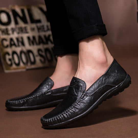 Herren Lederloafer im Mokassin-Stil mit handgenähter Ziernaht, elastischen Seiteneinsätzen und rutschfester Gummilaufsohle EB