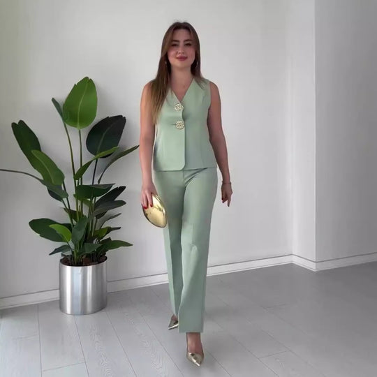 Damen Ärmelloses Tailoring-Set mit taillierter Weste, Zierknöpfen und weiter Palazzo-Hose EB