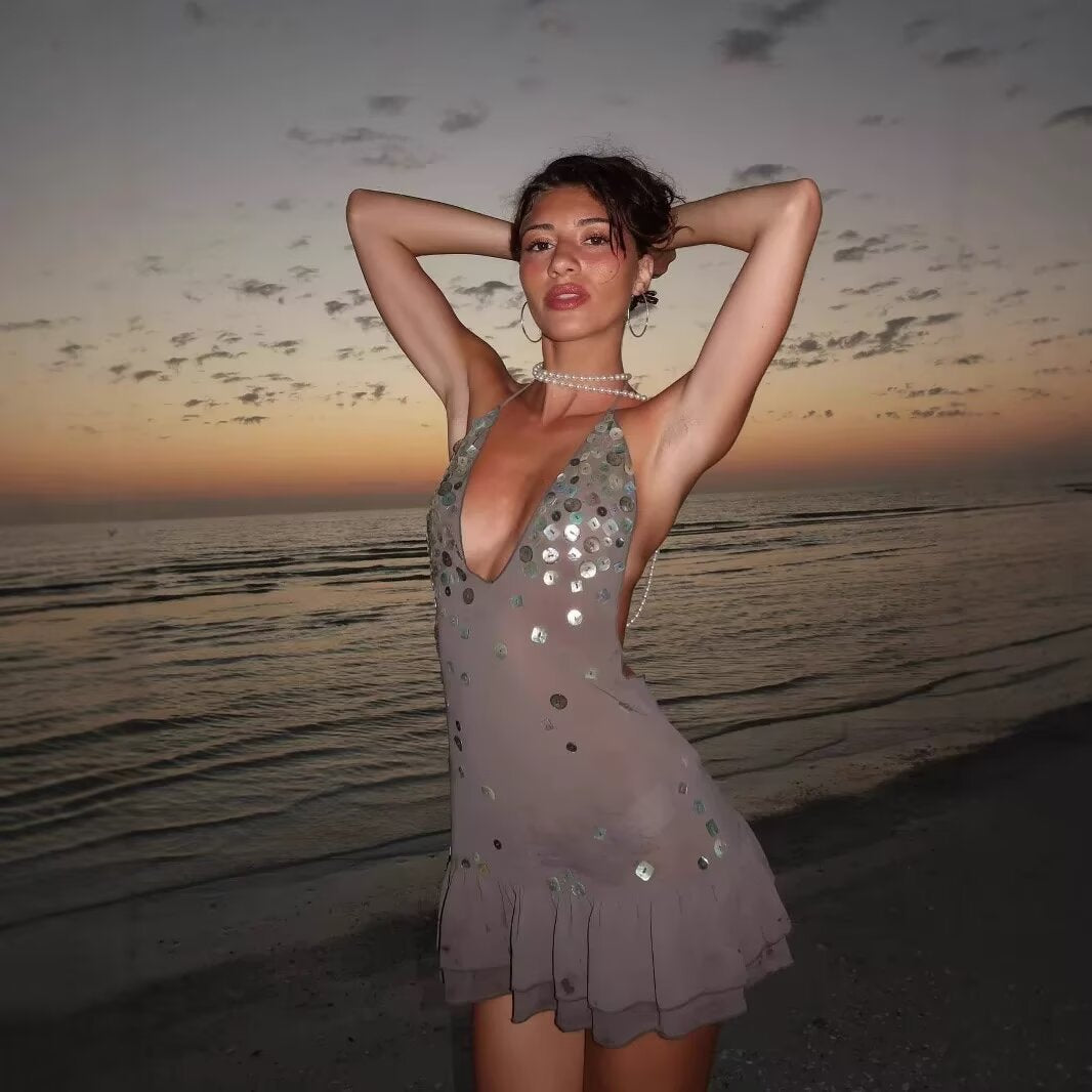 Damen Sommerkleid mit funkelnden Pailletten und voluminösem Saum EB