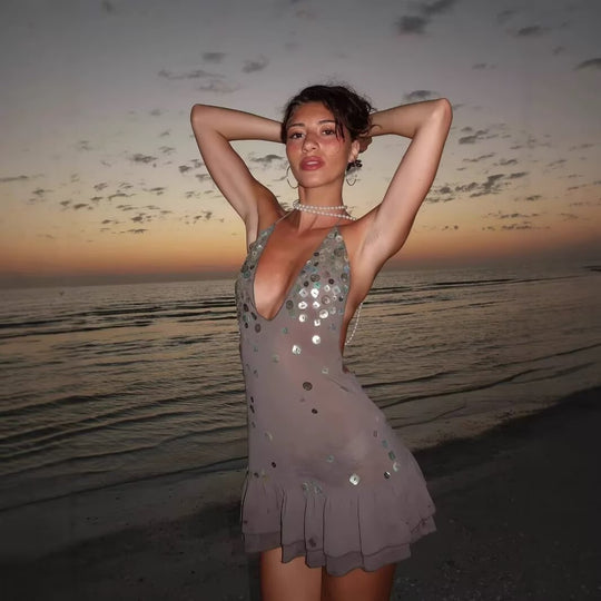 Damen Sommerkleid mit funkelnden Pailletten und voluminösem Saum EB