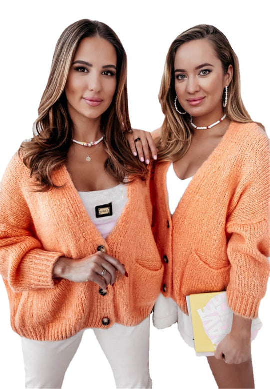 Damen Oversized Strickjacke mit Taschen und Knopfmuster EB