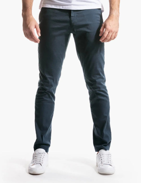 Herren Slim-Fit Chinohose aus atmungsaktivem Material EB