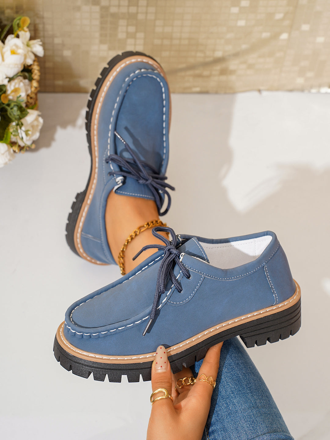 Damen elegante Derby-Schnürer aus Lederimitat mit Mokassinnaht und grober Profilsohle EB