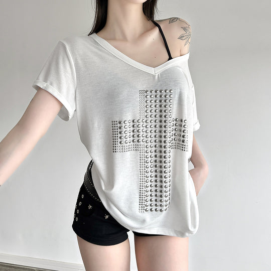 Damen V-Ausschnitt T-Shirt mit stilvollem Nieten-Dekor EB
