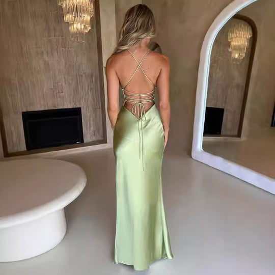 Damen Elegantes Maxikleid mit tiefem Schlitz und zarten Spaghettiträgern EB