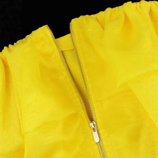 Damen Oberteil mit voluminösem Rüschendesign EB