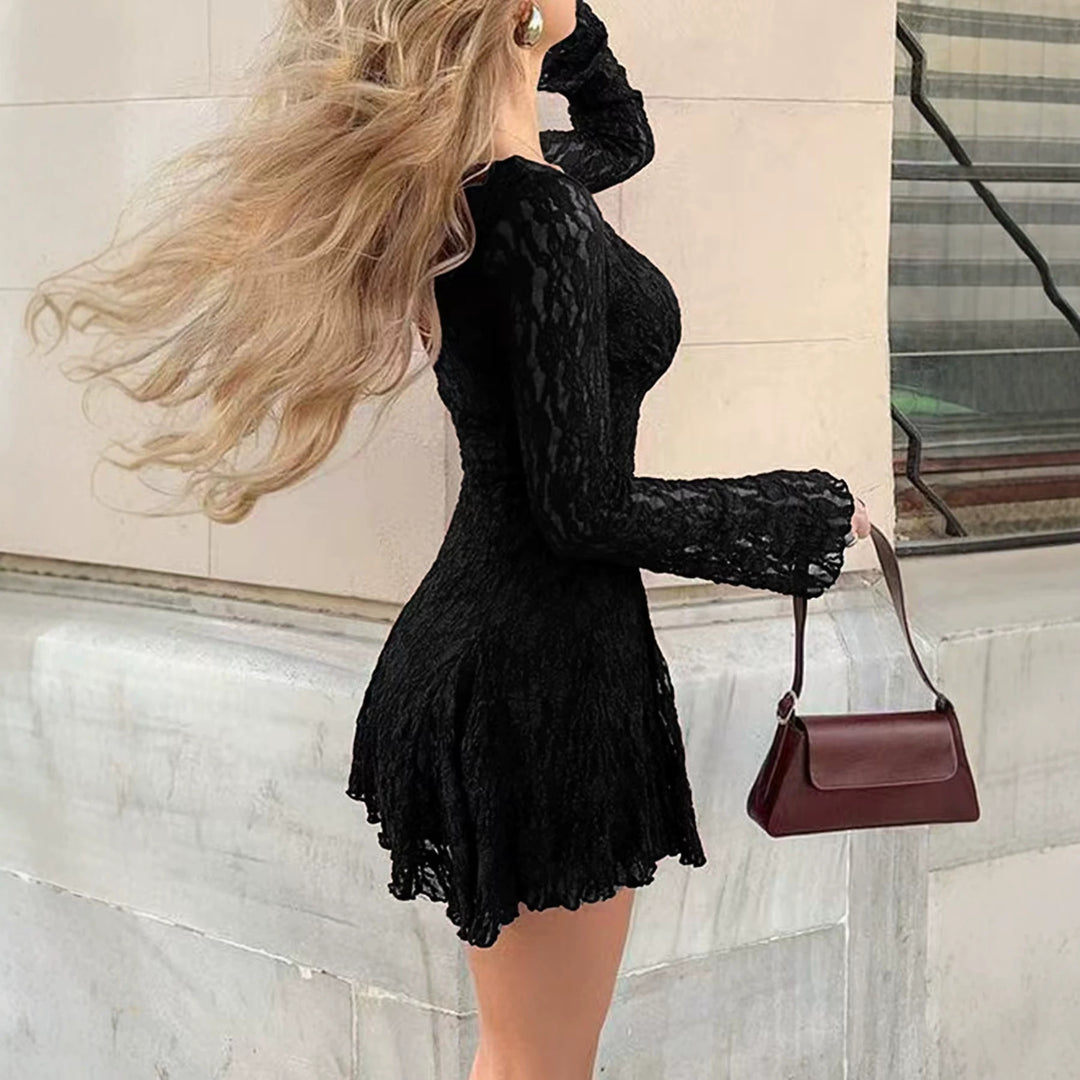 Damen Figurbetontes Mini-Kleid mit tiefem V-Ausschnitt und strukturierter Spitze EB