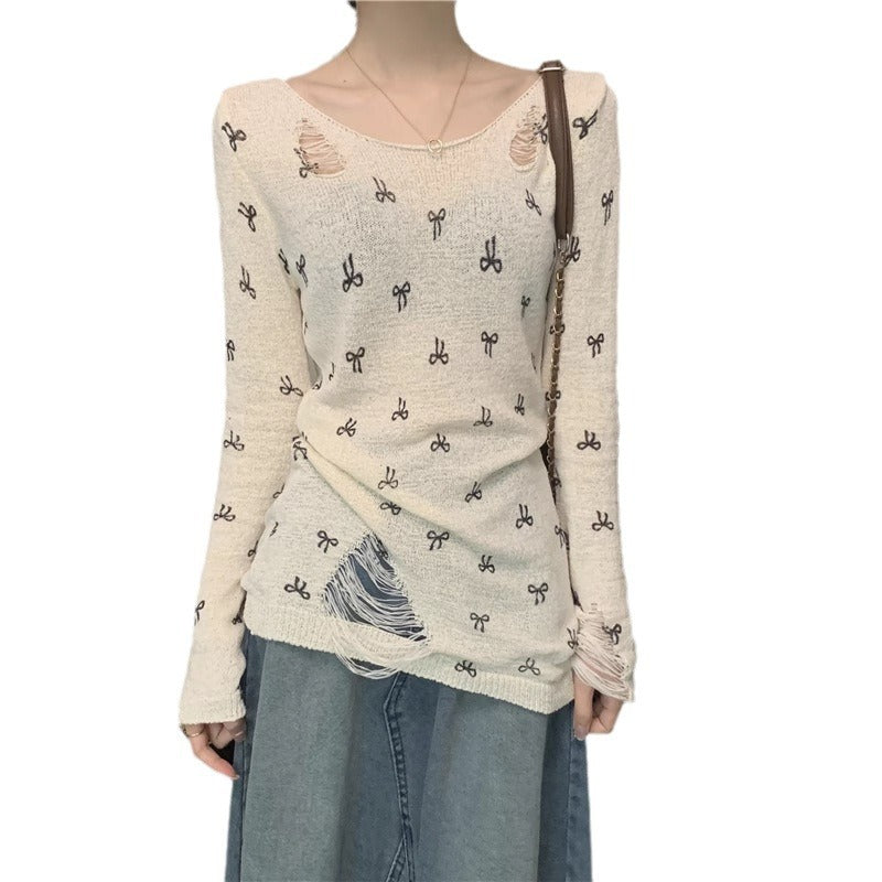 Damen Langarmshirt mit modischen Rissen und verspieltem Motiv EB