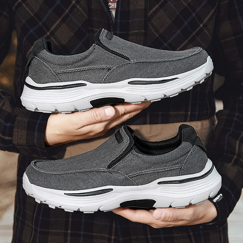 Herren leichte Slip-On Komfortfreizeitsneaker mit atmungsaktivem Canvas und stoßdämpfender Plateausohle EB