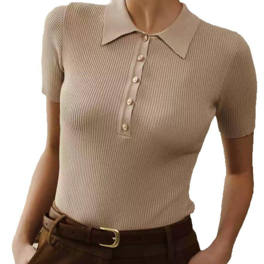 Damen figurbetontes Kurzarm-Polooberteil mit Knopfdetails und Rippstruktur EB