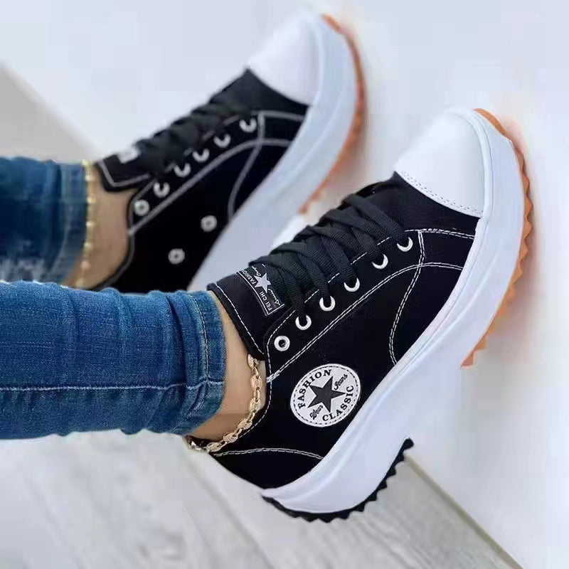 Damen  retro-inspirierte Canvas-Plateau-Sneaker mit verstärkter Zehenkappe und griffiger Profilsohle EB