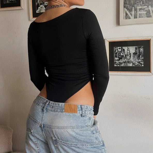 Damen Eleganter langärmeliger Bodysuit mit gerafften Seitenteilen und tiefem Ausschnitt EB