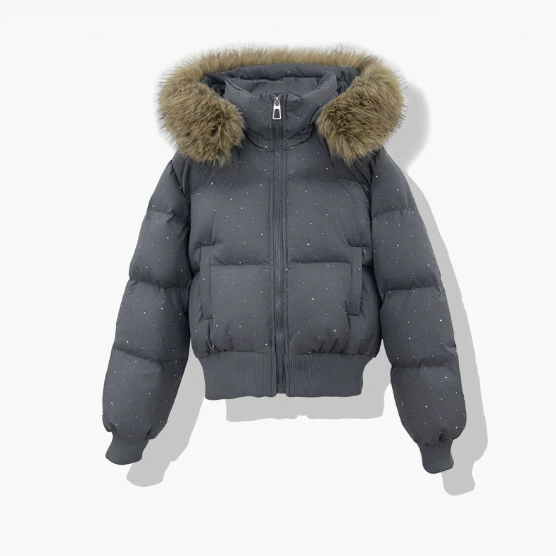 Damen nan kurzer gesteppter Pufferblouson mit feinem Strassbesatz, abnehmbarer Webpelzkapuze und elastischem Saum EB