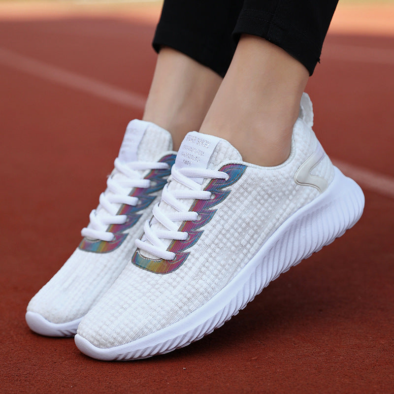 Damen Sportliche Sneakers mit innovativem Mesh-Obermaterial und dämpfender Sohle EB