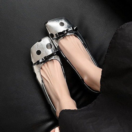 Damen elegante Ballerinas mit modischem Punktedesign und dekorativem Schleifendetail EB