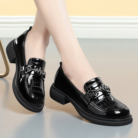 Damen Elegante Loafers mit modischem Kettendetail und rutschfester Sohle EB