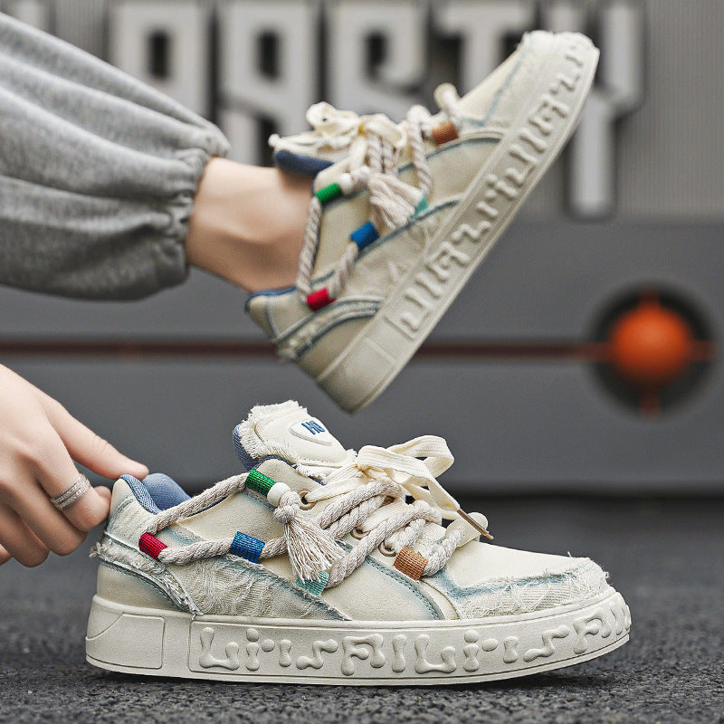 Damen Bequeme Sneaker mit modischem Design und einzigartigen Schnürdetails EB