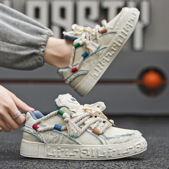 Damen Bequeme Sneaker mit modischem Design und einzigartigen Schnürdetails EB