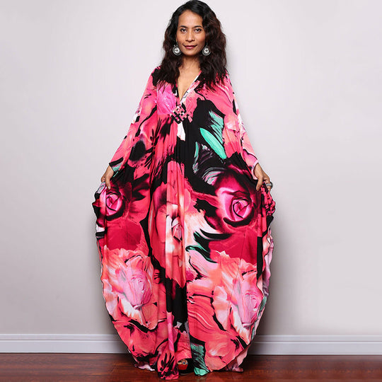 Damen Maxikleid mit kunstvollem Pfauenmuster und seitlichen Schlitzen Heidi Mode