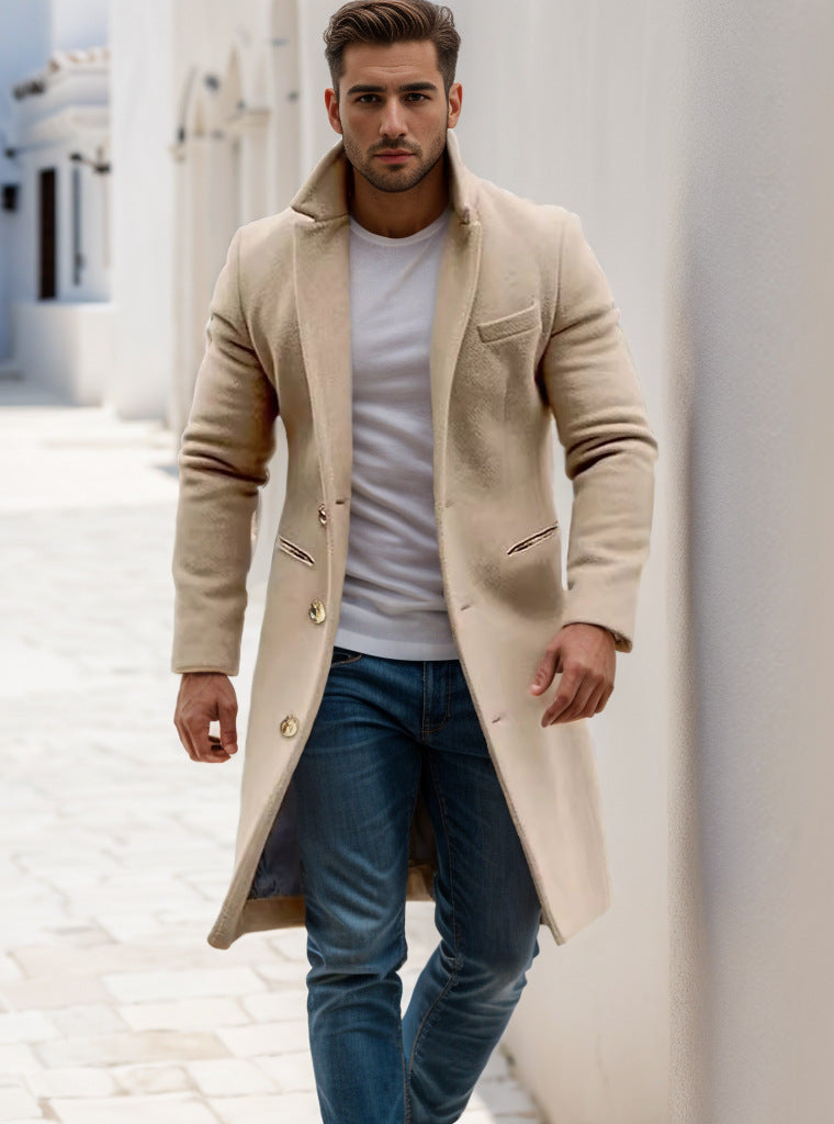 Herren eleganter Langmantel mit feinen Knopfdetails und schickem Schnitt EB