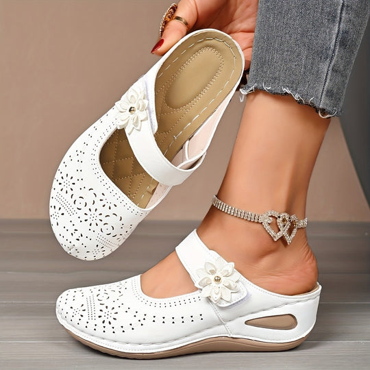 Damen Komfortable Clogs mit floralem Cut-Out-Design und rutschfester Sohle EB