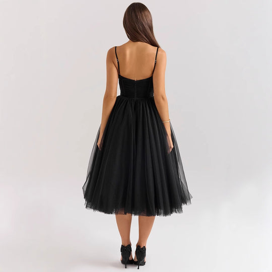 Damen Tüllkleid mit elegantem Oberteil und schwingendem Rock EB