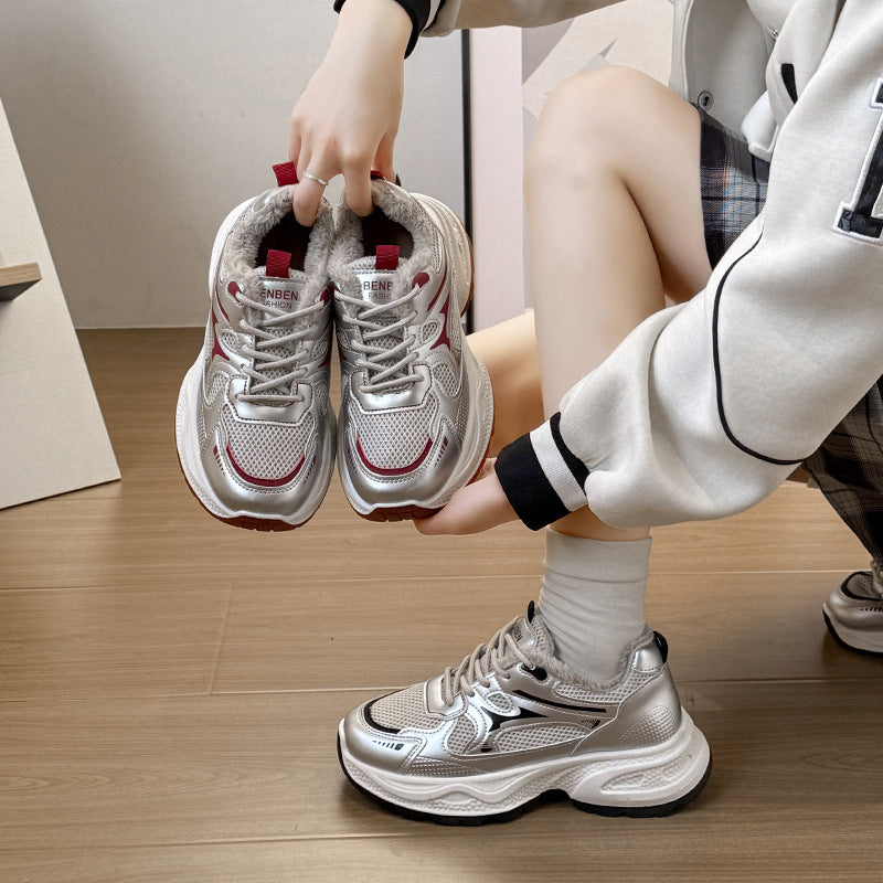 Damen Sportliche Sneaker mit atmungsaktivem Mesh-Obermaterial und komfortabler Dämpfung EB
