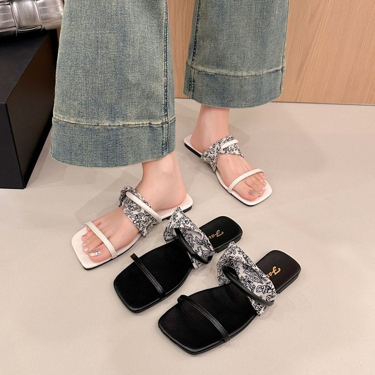 Damen modische Riemensandalen mit elegantem Knöchelriemen und gestalteter Schnürung EB
