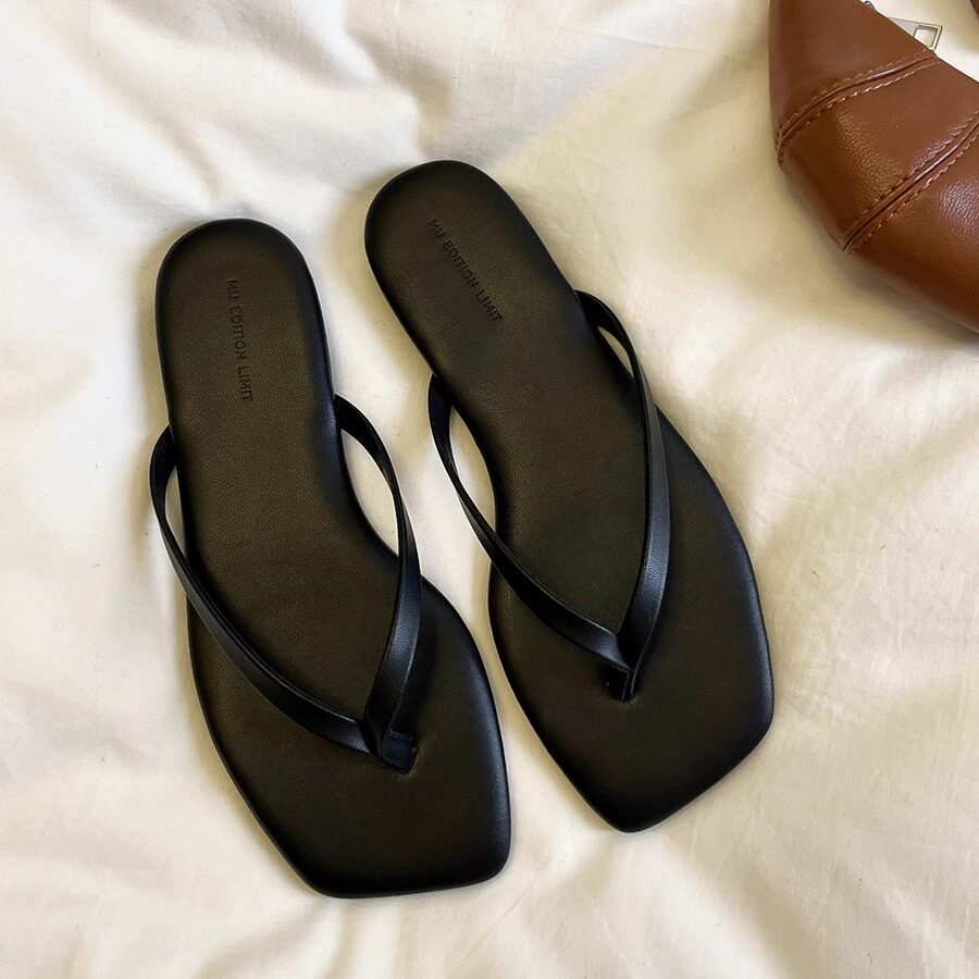 Damen Zehentrenner-Sandalen mit minimalistischer Silhouette und ergonomischem Fußbett EB