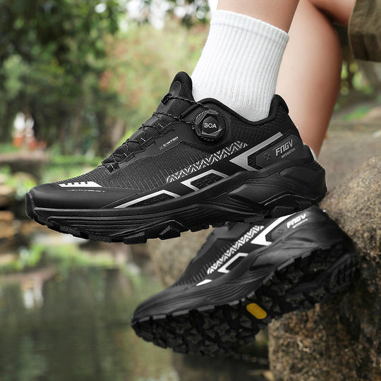 Damen Trailrunning Schuhe mit innovativem BOA-Verschlusssystem und dämpfender Sohle EB