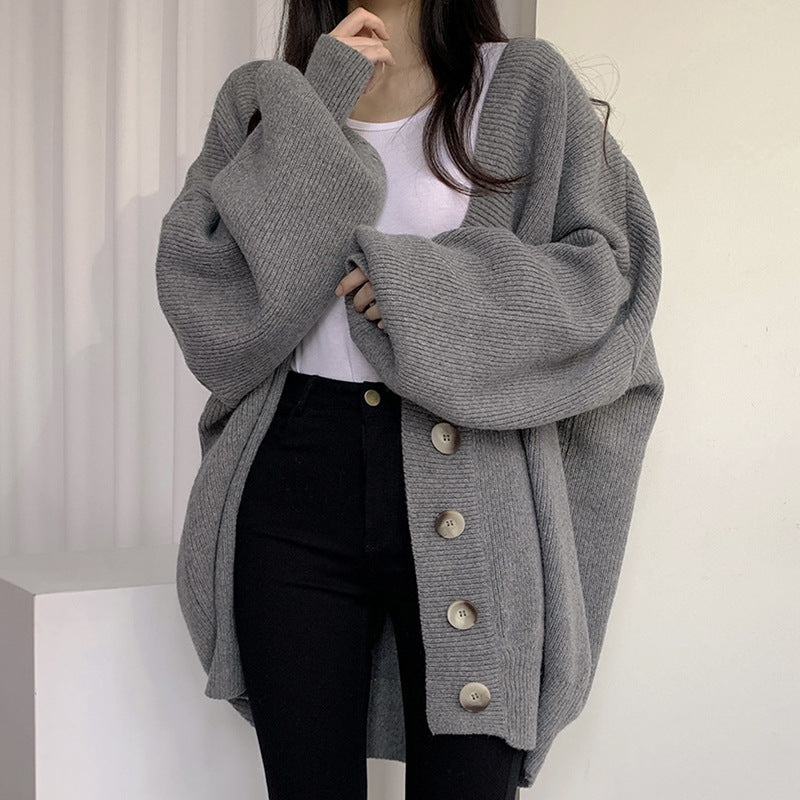 Damen Grobstrick Cardigan mit oversized Schnitt und dekorativen Knöpfen EB