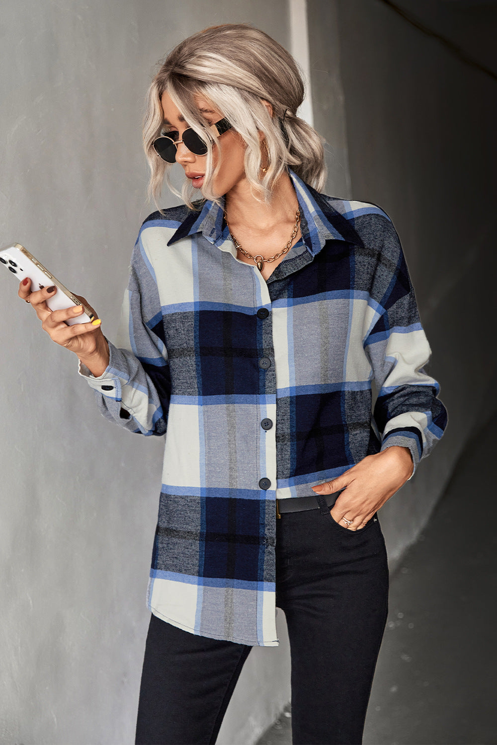 Damen Hemdenjacke im karierten Design mit großen Taschen und komfortablem Schnitt EB