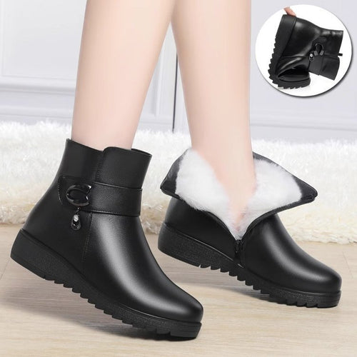 Damen gefütterte Winterstiefel mit modischer Schnallenverzierung EB