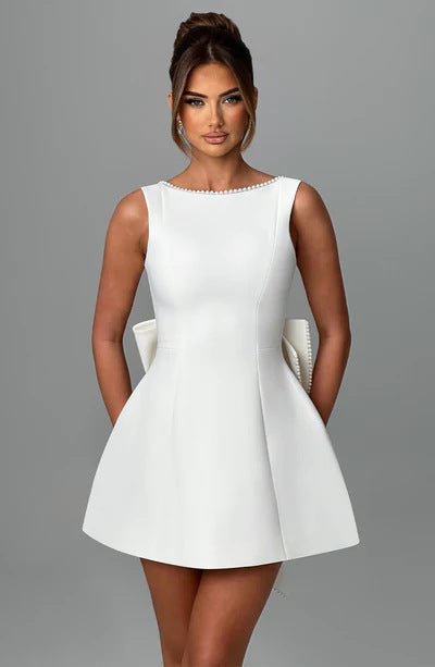Damen Elegantes skulpturales Minikleid mit Perlenverzierung EB