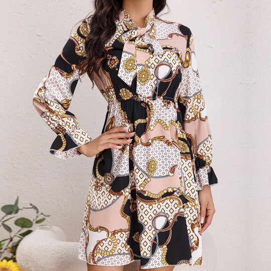 Damen Kurzärmeliges Kleid mit Bogenkragen und Bindegürtel EB